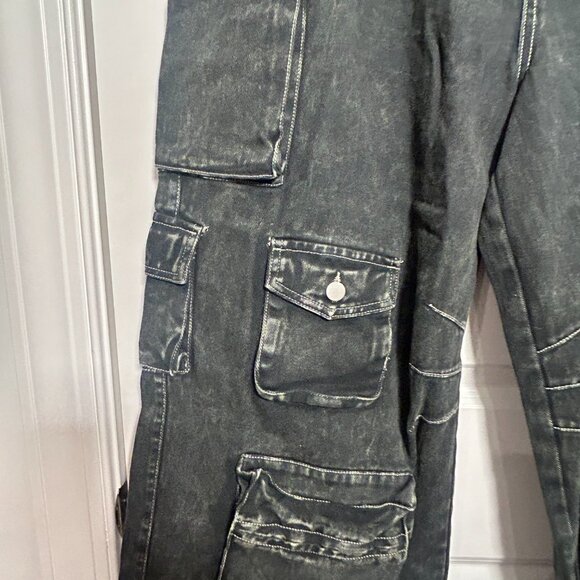 FASHION NOVA LILY HIGH RISE CARGO JEANS-unworn - Picture 2 of 10
